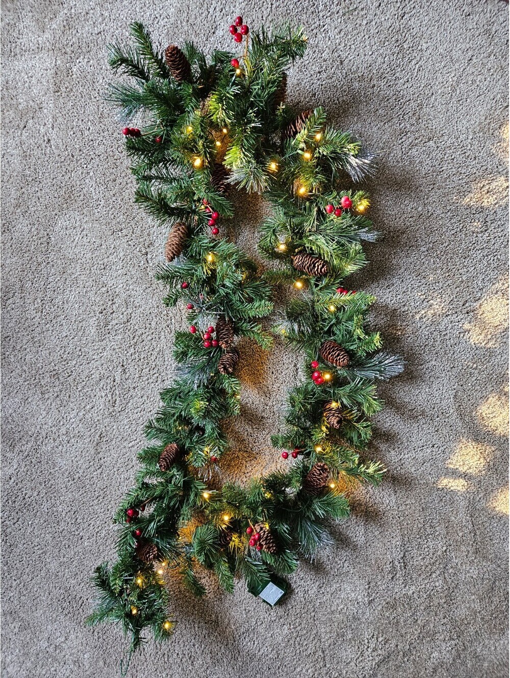 National Tree Company Pre-Lit Artificial Christmas Garland 9 Ft